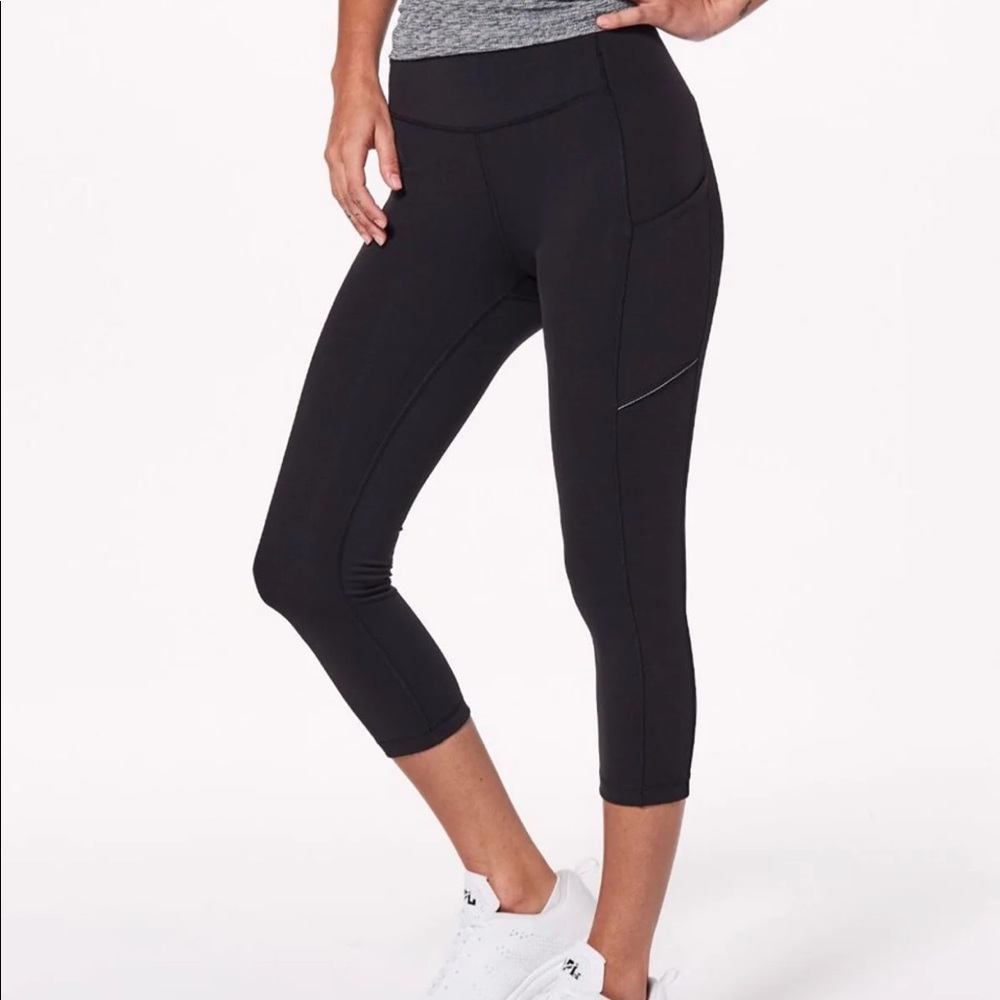 Lululemon Speed-Up Crop 21”